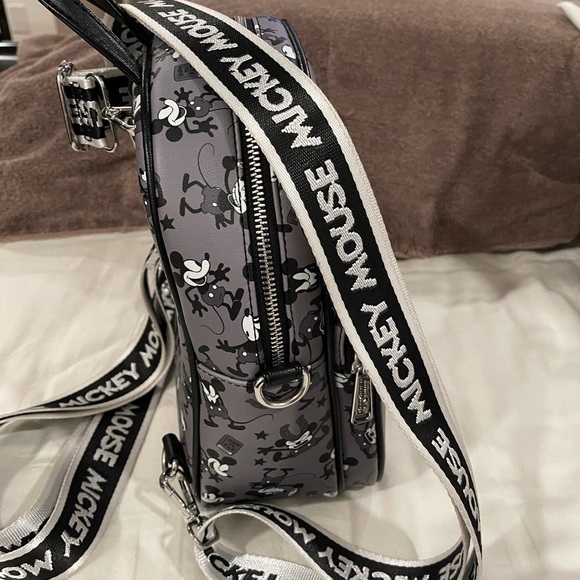 Loungefly Mickey Backpack - Picture 3 of 5